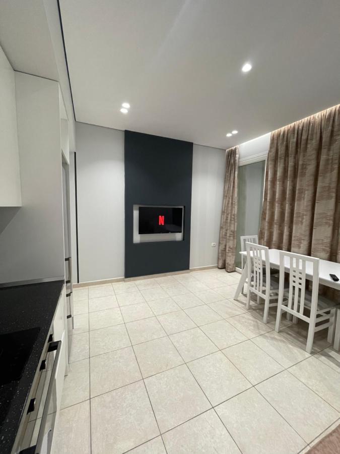 אוריקום Emerald Inn Apartments מראה חיצוני תמונה