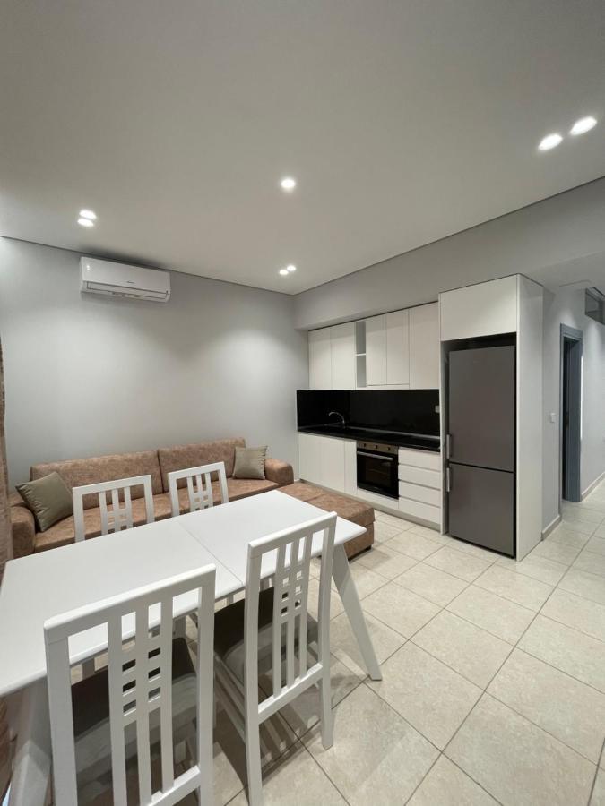 אוריקום Emerald Inn Apartments מראה חיצוני תמונה