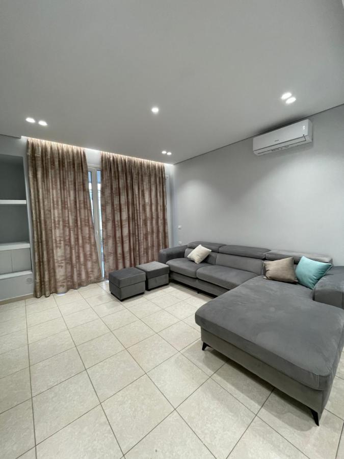 אוריקום Emerald Inn Apartments מראה חיצוני תמונה