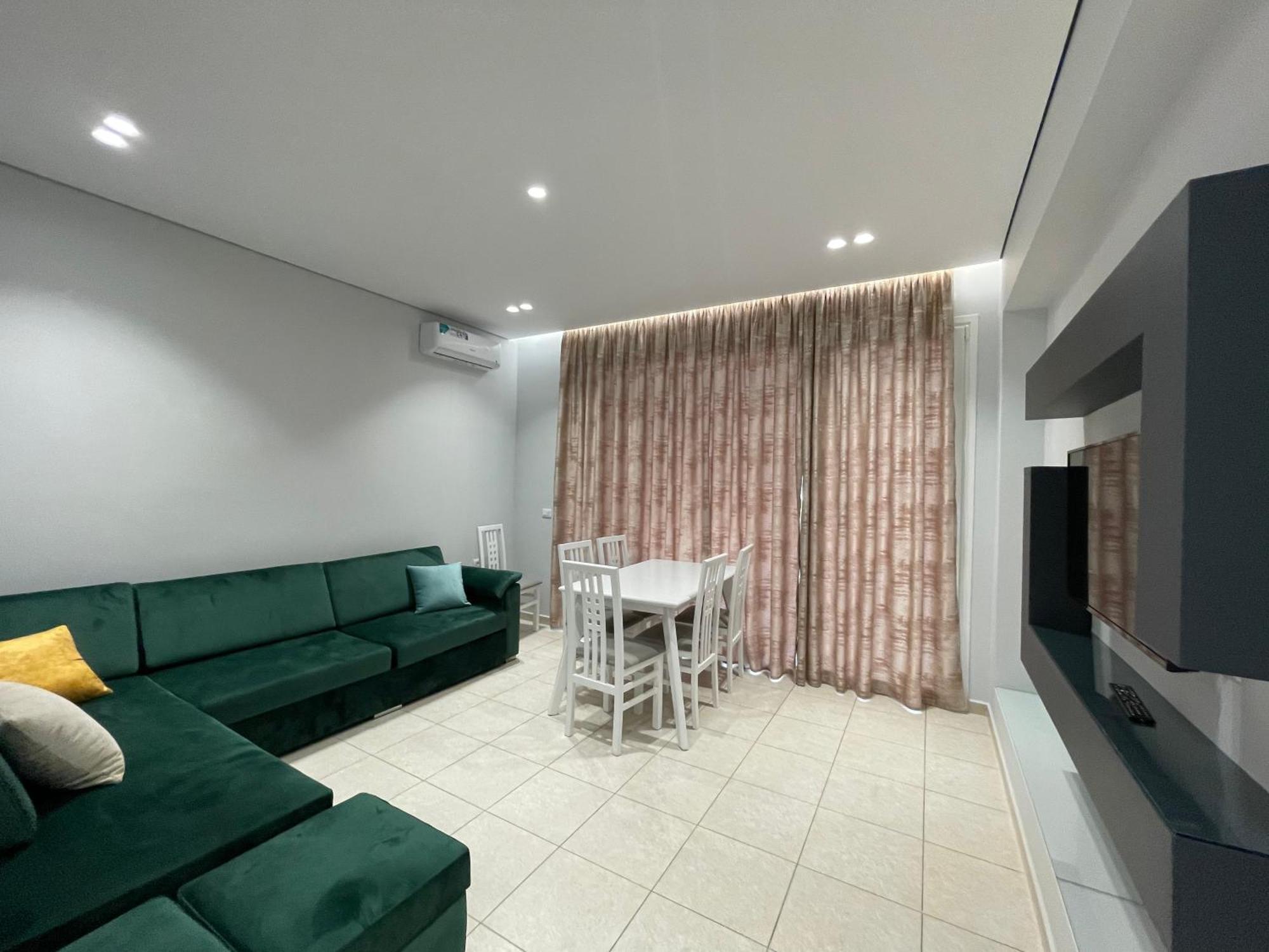 אוריקום Emerald Inn Apartments מראה חיצוני תמונה